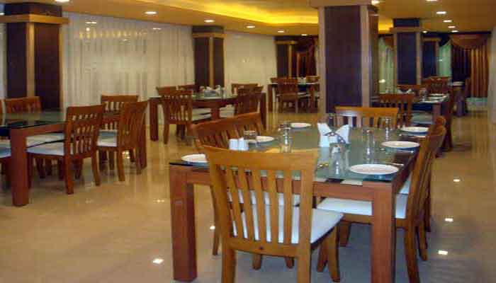 Multi Cuisine Restaurant - Hotel Hilltop International